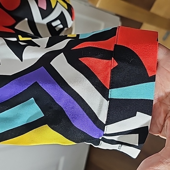 Big Dart Artsy, pop art, modern button-up shirt. Size 10, NWT great gift. - Picture 3 of 6